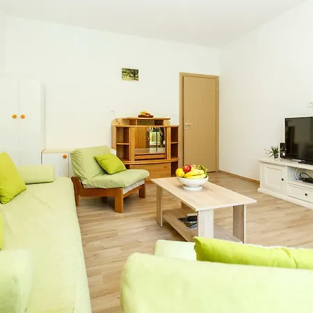 Apartman Green Forest 4+2 *